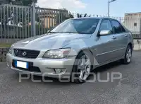 2001 Lexus IS200