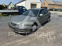 2001 Toyota Avensis