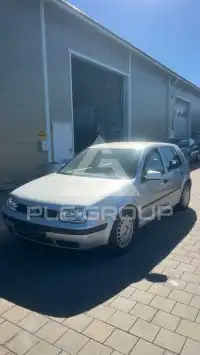 2001 Volkswagen GOLF