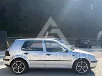 2001 Volkswagen GOLF