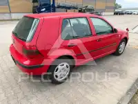 2001 Volkswagen GOLF