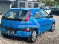 2001 Opel Corsa