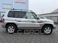 2002 Mitsubishi PAJARO