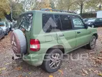 2002 Mitsubishi PAJARO