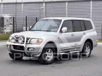 2002 Mitsubishi PAJARO