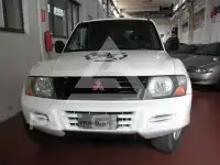2002 Mitsubishi PAJARO