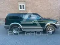 2002 Mitsubishi PAJARO