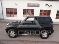 2002 Mitsubishi PAJARO