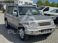 2002 Mitsubishi PAJARO