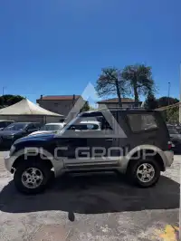 2002 Mitsubishi PAJARO