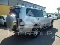 2002 Mitsubishi PAJARO