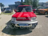 2002 Mitsubishi PAJARO