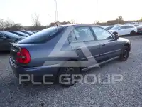 2002 Mitsubishi Carisma