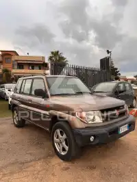 2002 Mitsubishi PAJARO