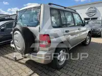 2002 Mitsubishi PAJARO