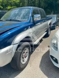 2002 Mitsubishi L200