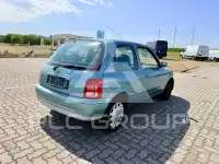 2002 Nissan MICRA