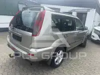 2002 Nissan X-TRAIL