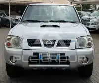 2002 Nissan Navara