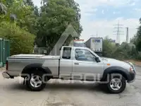 2002 Nissan Navara
