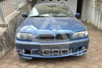 2002 BMW 320