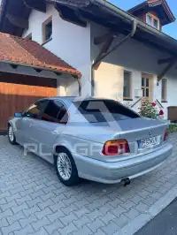 2002 BMW 520