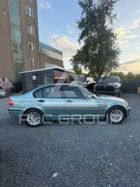 2002 BMW 318