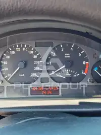 2002 BMW 318