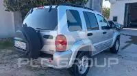 2002 Jeep CHEROKEE