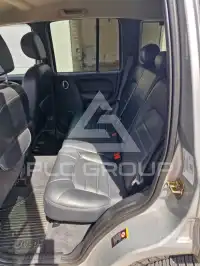 2002 Jeep CHEROKEE
