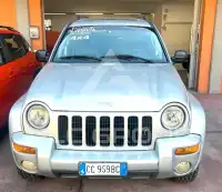 2002 Jeep CHEROKEE