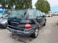 2002 Mercedes Benz ML 400