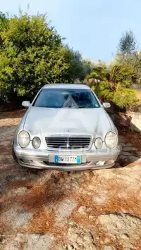 2002 Mercedes Benz CLK 200