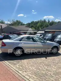 2002 Mercedes Benz E 200