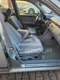 2002 Mercedes Benz E 200