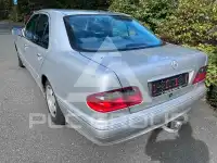 2002 Mercedes Benz E 200