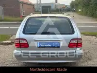 2002 Mercedes Benz E 200