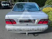 2002 Mercedes Benz E 200