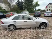 2002 Mercedes Benz C 180