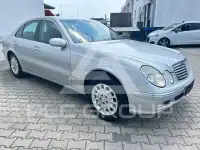 2002 Mercedes Benz E 220