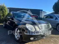 2002 Mercedes Benz E 220