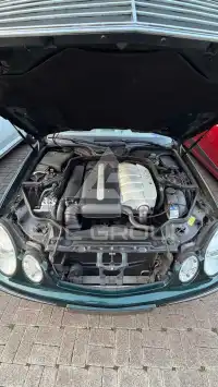 2002 Mercedes Benz E 220