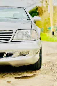 2002 Mercedes Benz SL 500