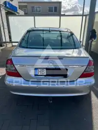2002 Mercedes Benz E 240