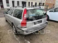 2002 Volvo V70