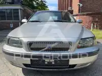 2002 Volvo V70