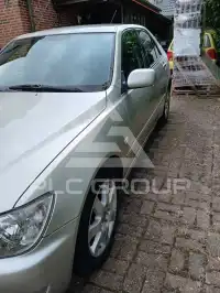 2002 Lexus IS200