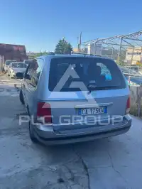 2002 KIA Carnival