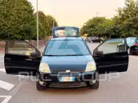 2002 Ford FIESTA
