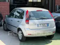 2002 Ford FIESTA